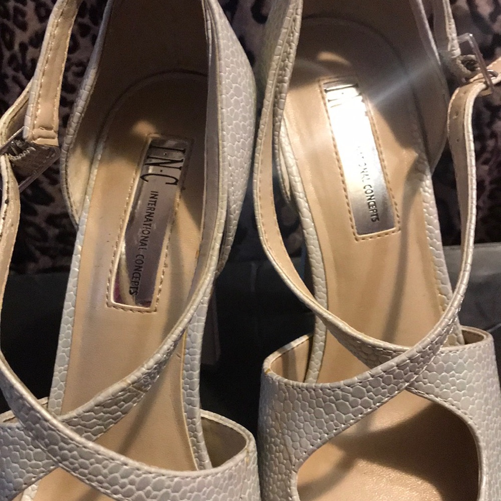 Size 6M - Picture 5 of 6